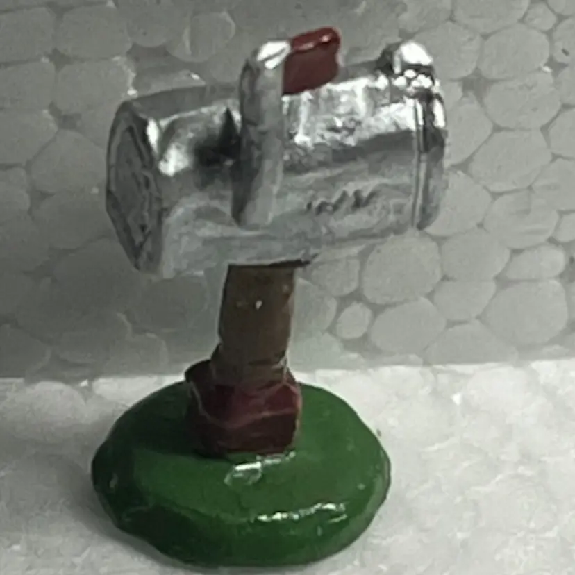 Liberty Falls Hand Painted Pewter Figurine As Pictured