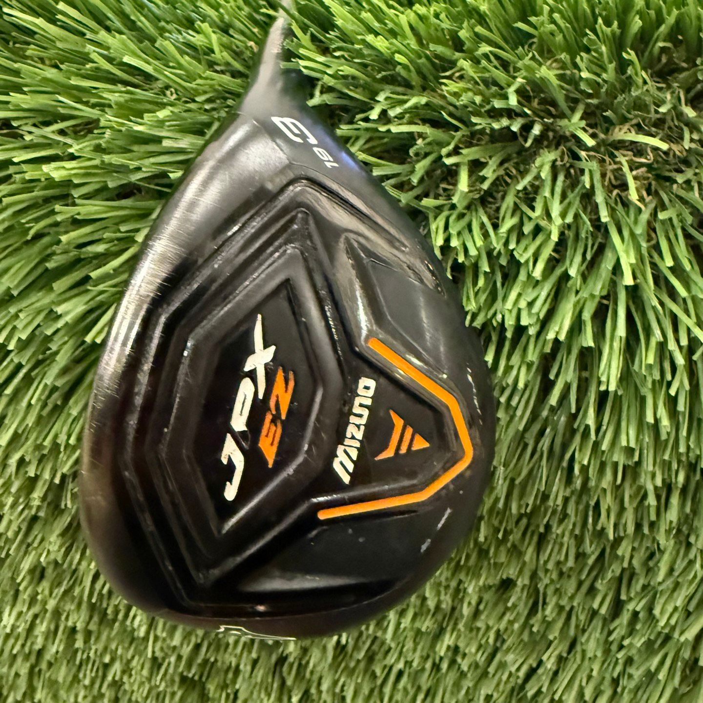 Mizuno JPX EZ RH 3 Hybrid With 19 Degrees Of Loft With R Flex