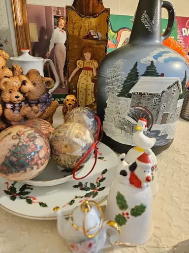 Late Night Christmas & Vintage Variety 