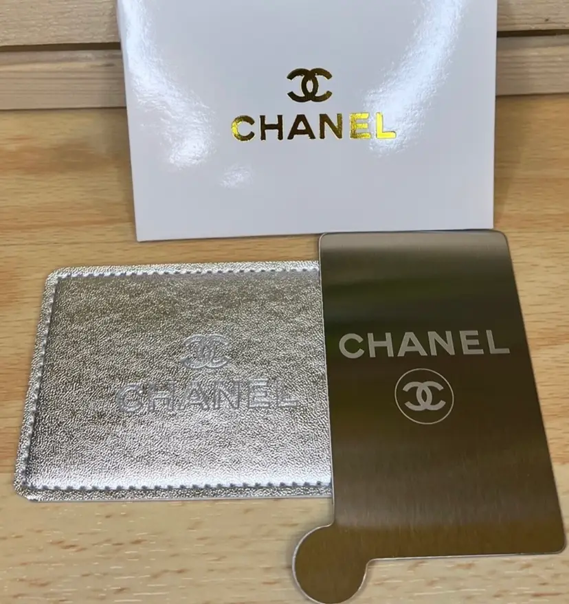 Silver CC Card mirror with sleeve