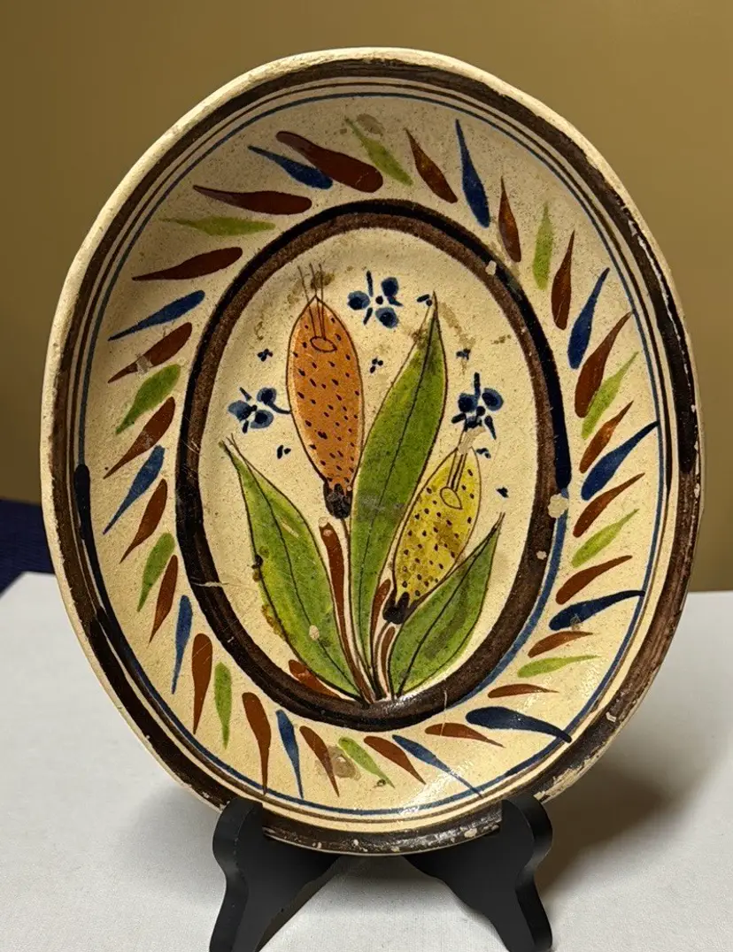 1930's Mexico Mexican Pottery Oval Hand painted Folk Art Big Bowl 7” by 9”
