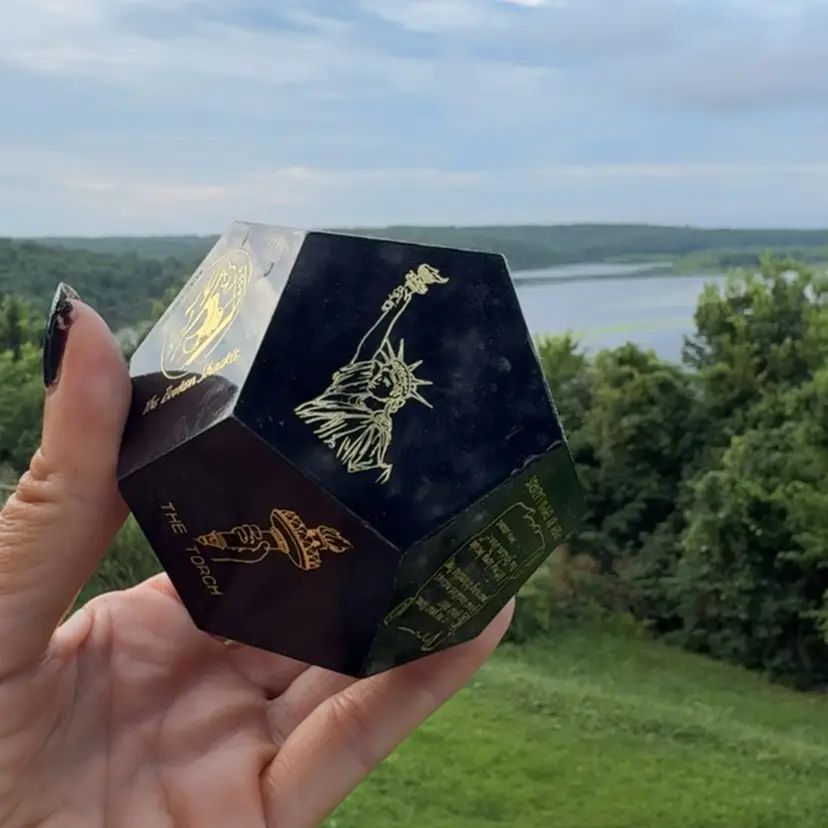 Statue Of Liberty Plastic Paperweight