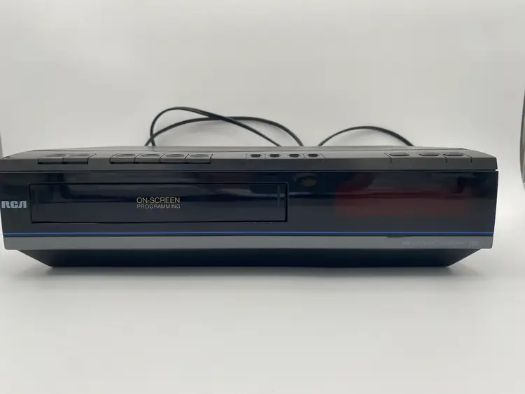 RCA Gray HQ VCR VHS Player Model #VR273A - For Repair or Parts Only