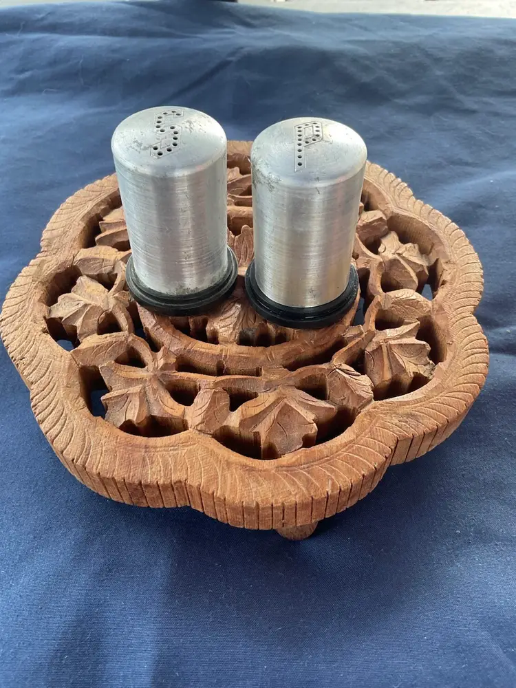 Vtg Metal Salt & Pepper Shakers Made In The USA