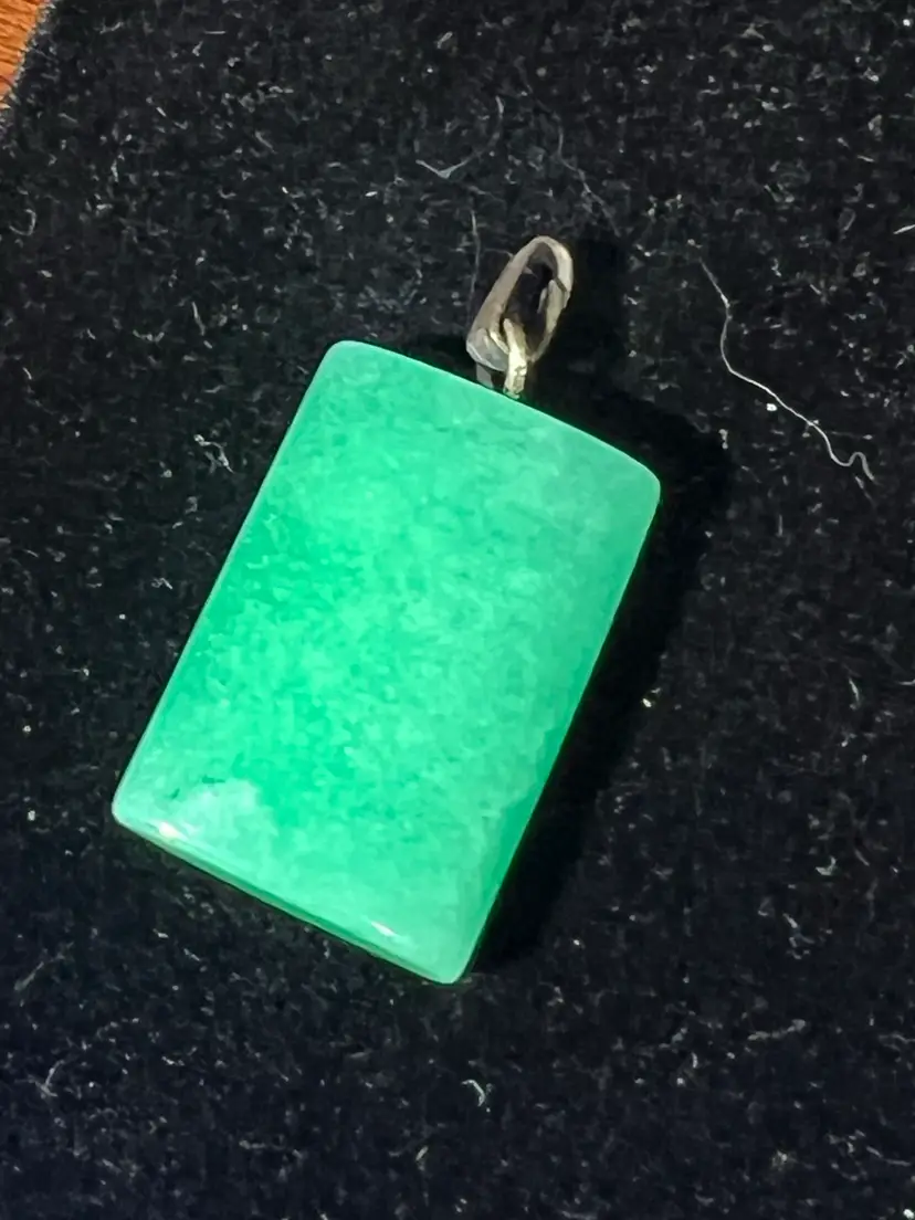 Just Under 1” Vintage green Apple Color Jadeite Pendant With Silver Bail Tested, Untreated Vintage Jewelry