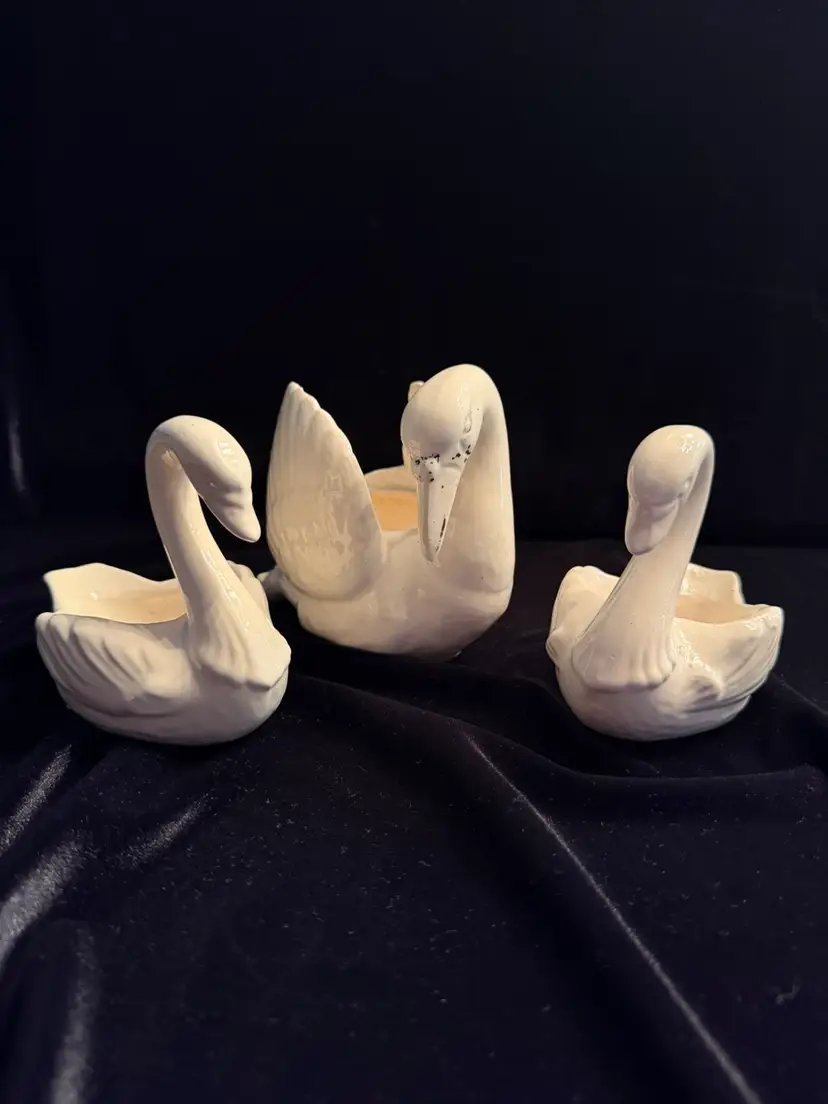 Vintage Japanese Ceramic Swan Planter Set