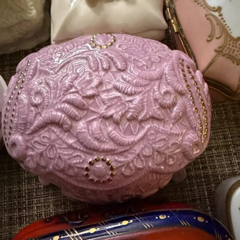 Trinket Box, Gorgeous, Lilac, Ceramic Oval Shape