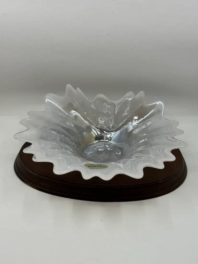 Vintage iridescent art glass bowl with wavy rim, Made In Italy 7.5”x 5.5”x 3”; Sticker Translates To: “glass made according to the technique of the Murano masters”