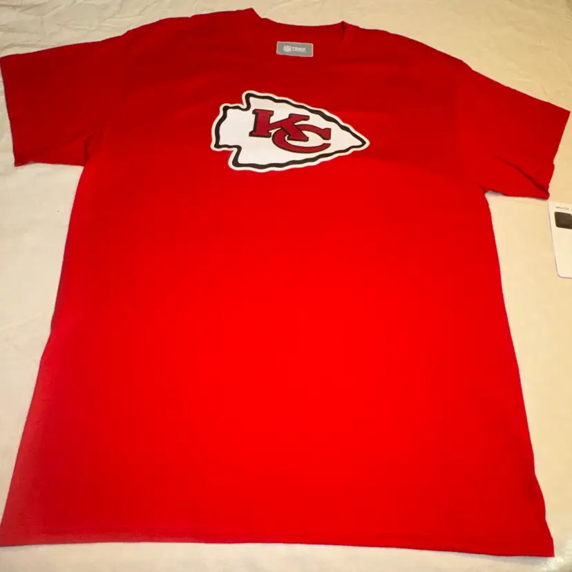 Men’s Large Kansas City Chiefs T-shirt