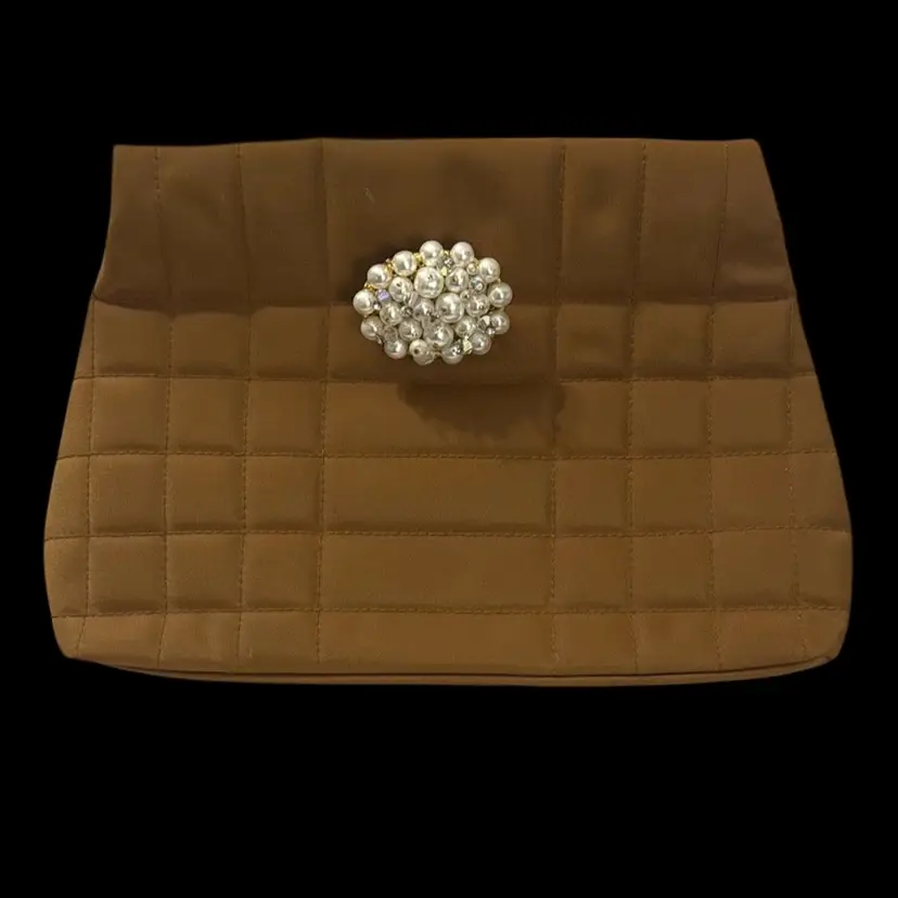 UNGARO MAKEUP BAG / CLUTCH - QUILTED