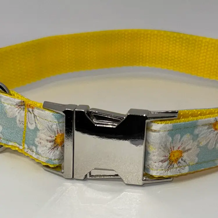 Dog Collar Bright Yellow Delightful Daisies  Large Handmade Heavy Duty Metal Buckle NEW
