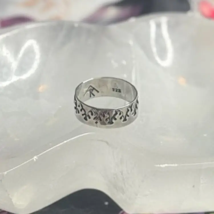 Thick Flame Ring