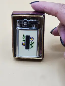 Vintage Ronson Floral Lighter, Orig. Box, Canada