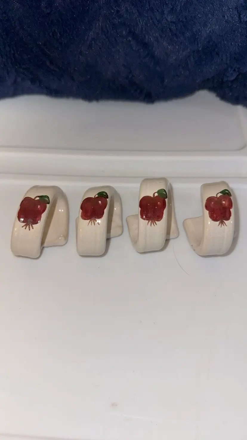 Nichols Pottery Napkin Rings Set of 4 Apples Made in North Carolina