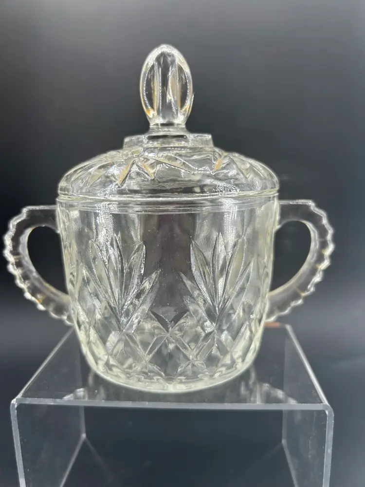 ANCHOR HOCKING PRESCUT PATTERN CLEAR GLASS COVERED SUGAR BOWL
