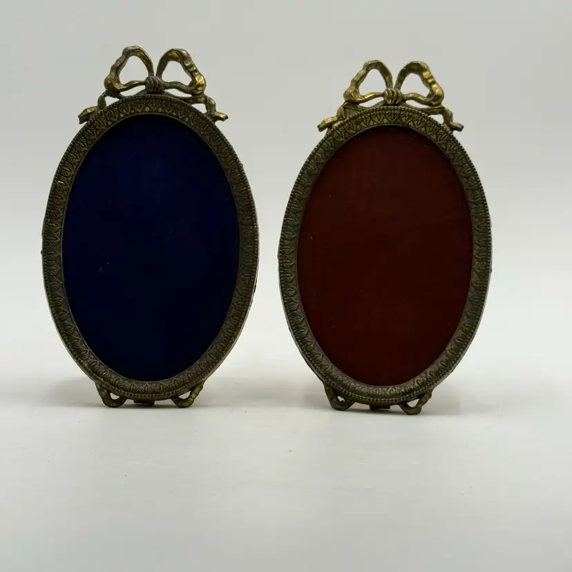 Vintage Italian Ornate Brass Pair Of Oval Picture Frames With Ribbon Bow