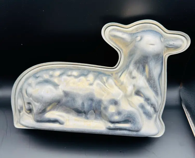 Vintage Aluminum Lamb Mold