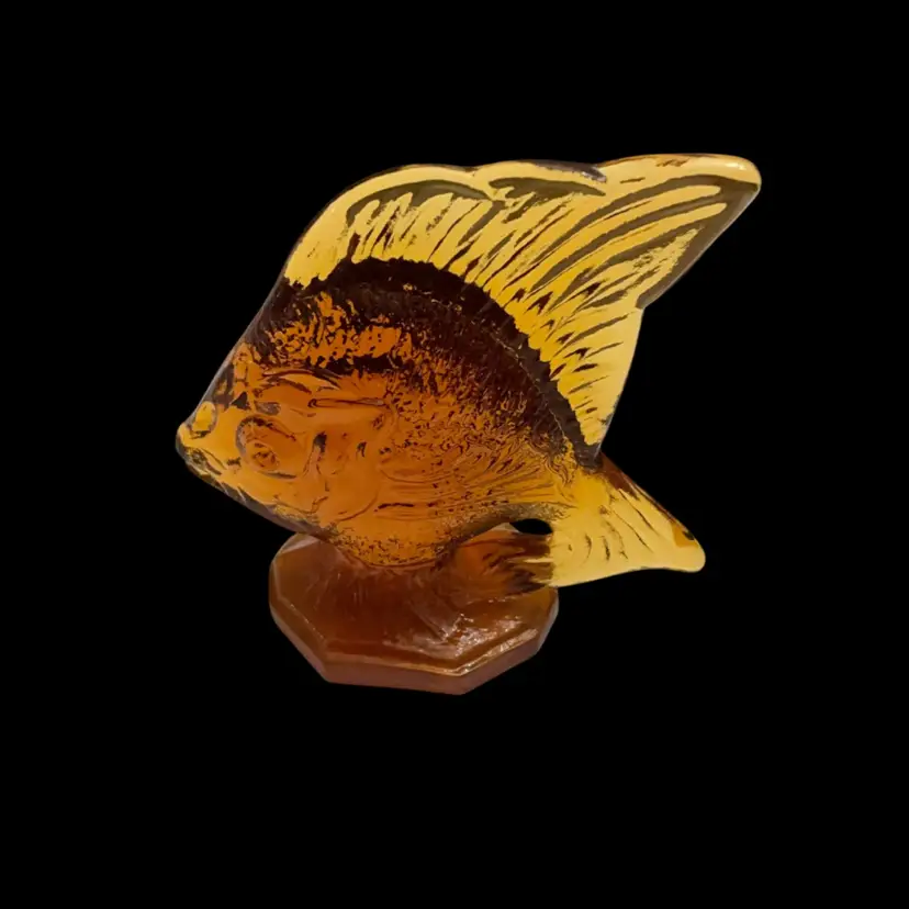 Fenton Art Glass Brown Amber Sunfish/Angel Fish Figurine 2.5” x 3”