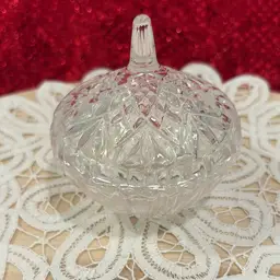 Anchor Hocking Small Covered Dish