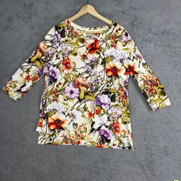 Chico’s Floral Knit Top Womens Medium 3/4 Sleeve Ivory Purple Orange Side Slit