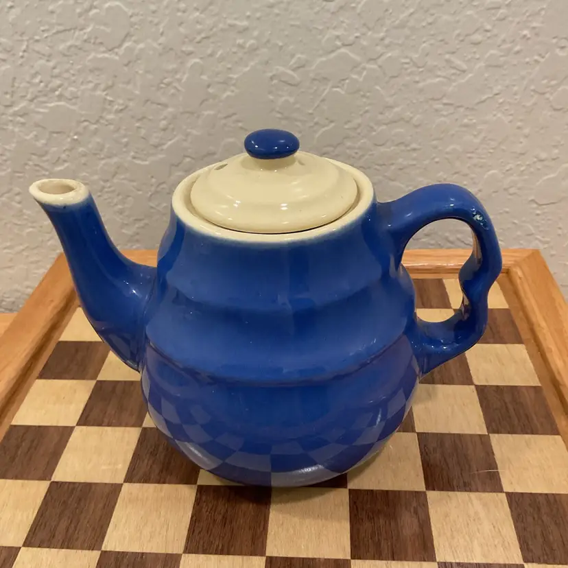 Blue Oxford Stoneware Beehive Body Tea Pot