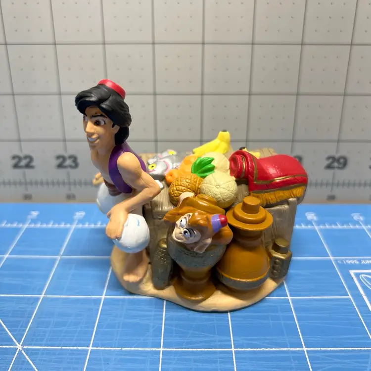Disney Store Aladdin & Abu Li'l Classics PVC Figure