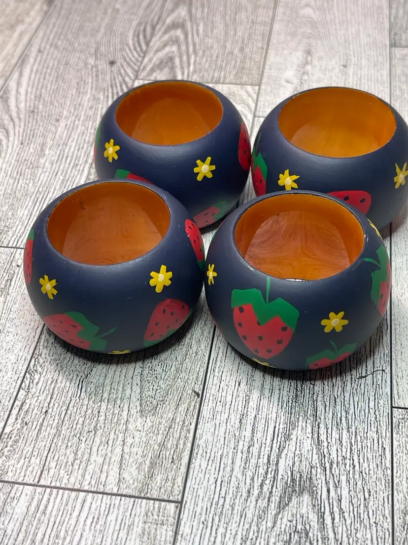 Set Of 4, Vintage, Hand painted Strawberry Patterned Napkin Rings