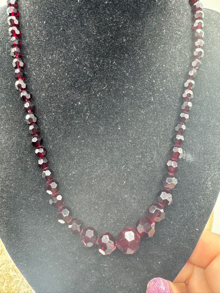 Vintage Ruby Red Graduating Glass Beaded Necklace With Beautiful Clasp