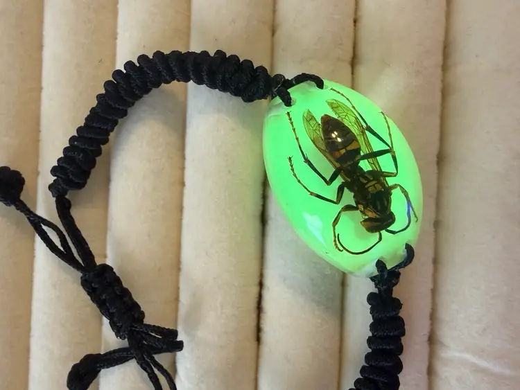 Adjustable Bug Bracelet It GLOWS