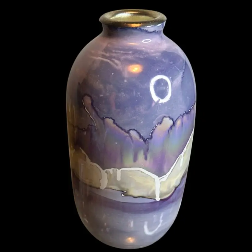 Vintage Pottery Stunning Vase
Candle Holder