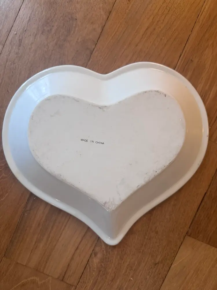 Vintage Spongeware Heart Shaped Pie Or Serving Dish