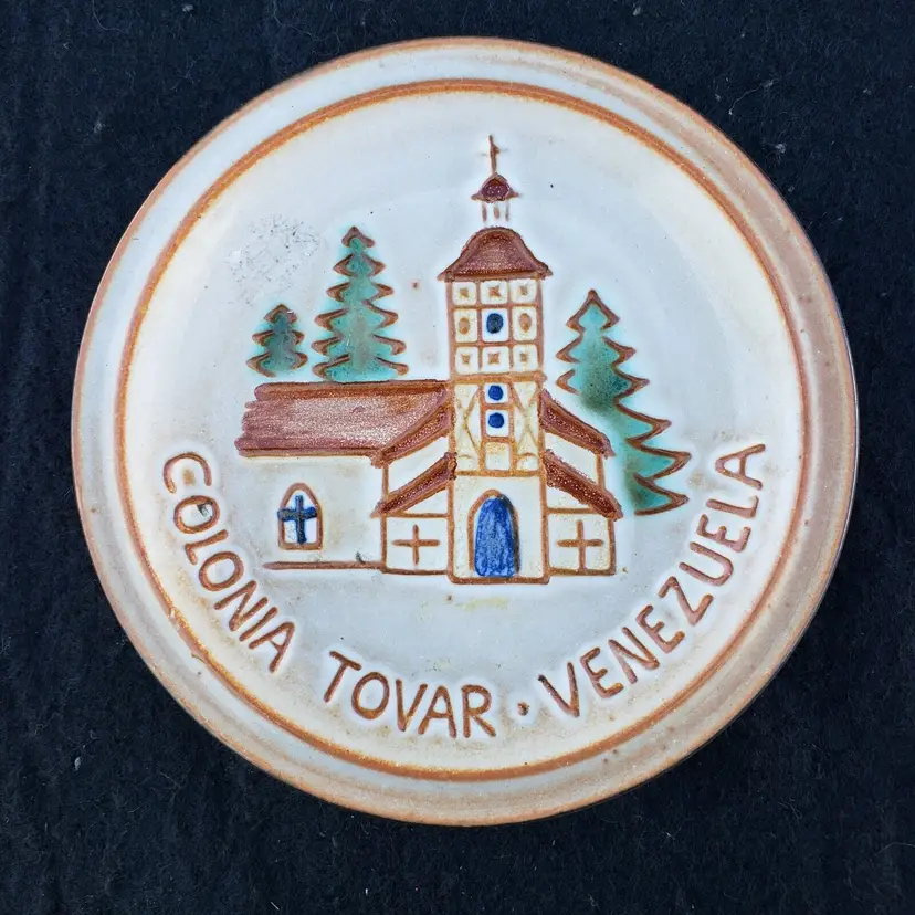 Gotek Colonia Tovar Plate Venezuela Souvenir Pottery Unbranded 5 1/4" diameter
