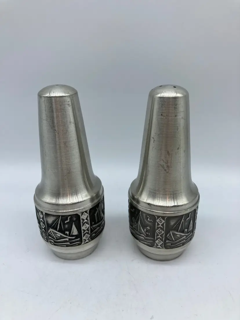 Vintage SELANDIA Norway Pewter salt and pepper Sailing Ships, Fishermen, Boats