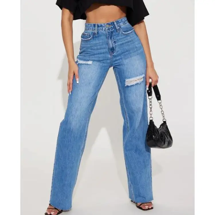 Fashion Nova NWT Worth the Waist Ripped Straight Leg Jeans 18