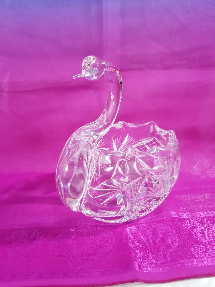 Vintage Kusak Cut Glass Works Berlin Pattern Swan Candy Dish