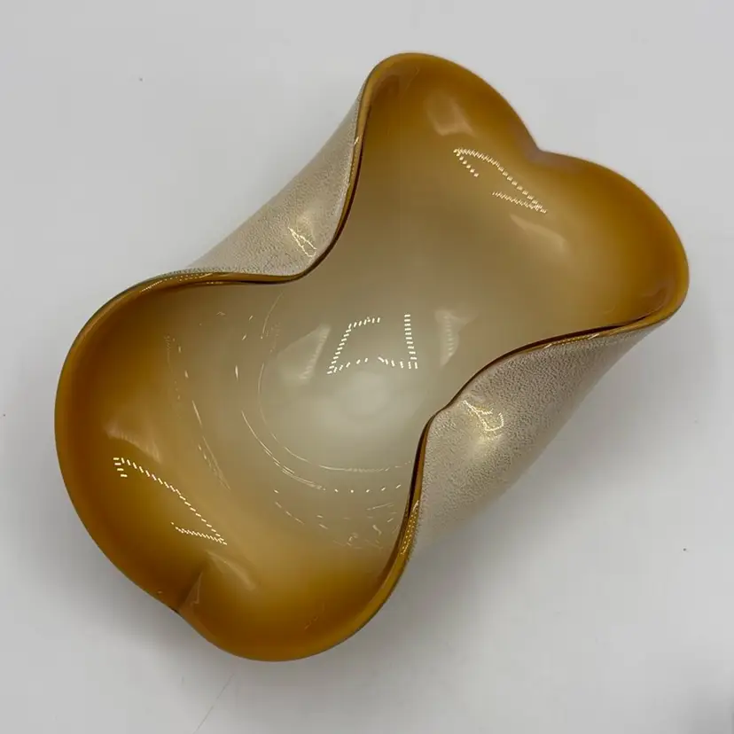 Murano Pinched Glass Glass Bowl Caramel Latte With Gold Aventurine