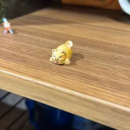 vintage Peter Fagan Hand Painted In Scotland Miniature Cat Figurine Playing