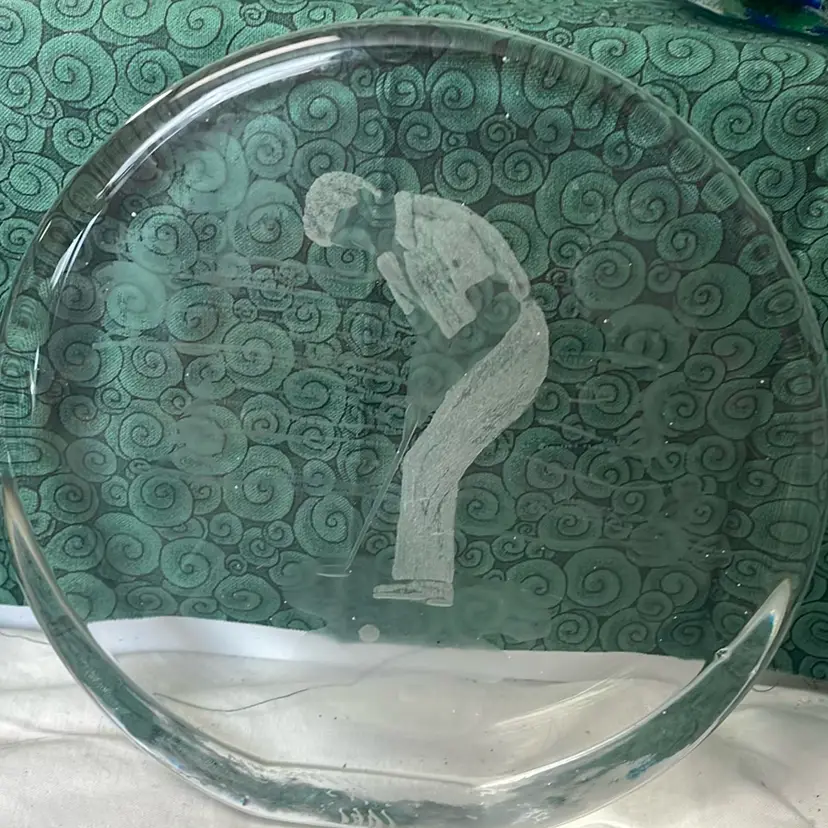 Art Glass Paperweight Golfer