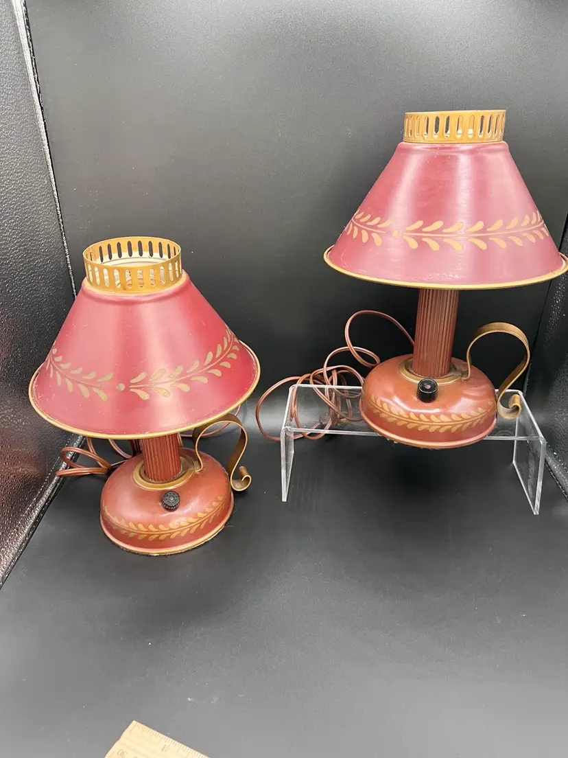 #2074B Vintage Red Metal Desk/Table Lamps with Clip on Metal Shades.
Red and Gold
Looks like converted oil lamps
