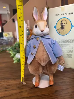 BEATRIX POTTER PETER RABBIT PORCELAIN DOLL 1987