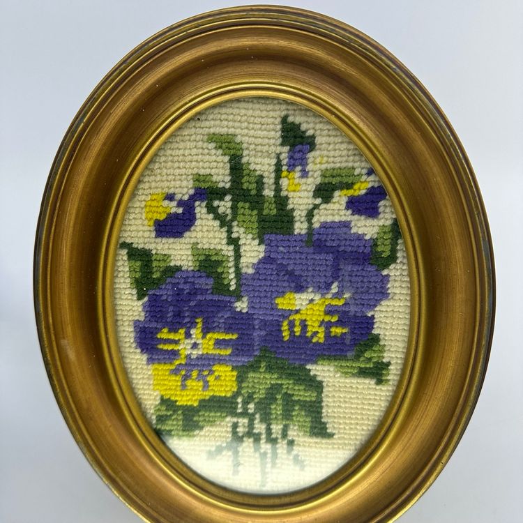 Vintage NeedlePoint Crewel Oval Shaped Floral Framed 9”x7”