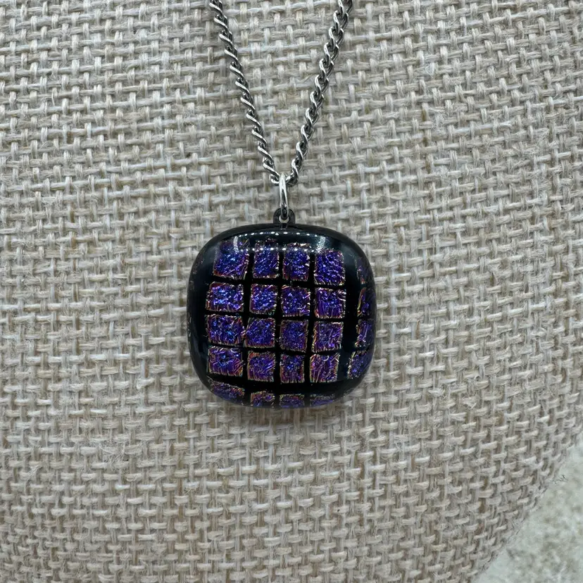 Dainty Art Glass Silver Tone Pendant Necklace