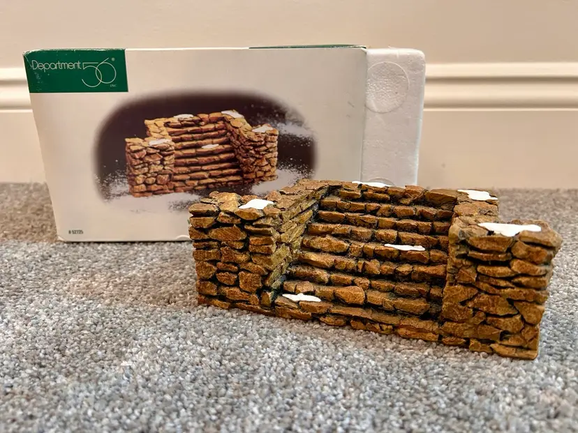 1998 Department 56 Village Stone Stairway Accessory Brown W/ Painted Snow Caps Christmas Accessories