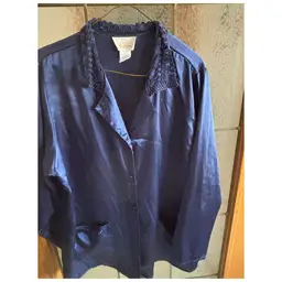 BOUDOIR NAVY SATIN BUTTON UP BLOUSE WITH CROCHET COLLAR SIZE L
