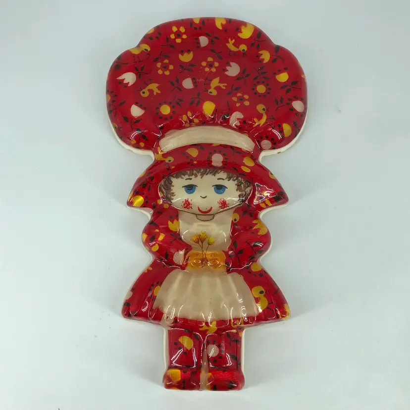 Vintage Lucite Girl with Bonnet & Flowers Spoon Caddy & Wall Decor