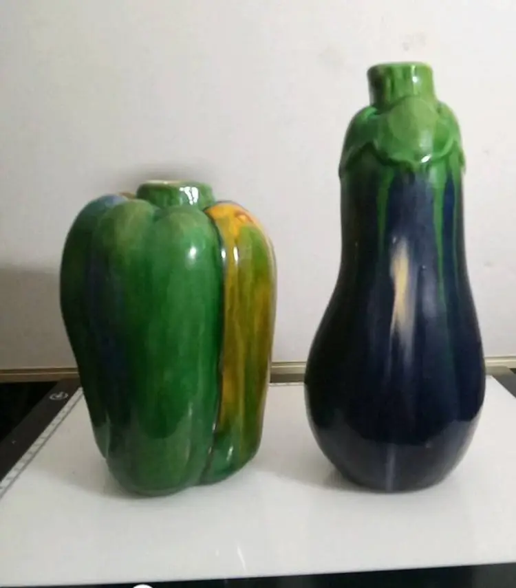 Vintage majolica vase set