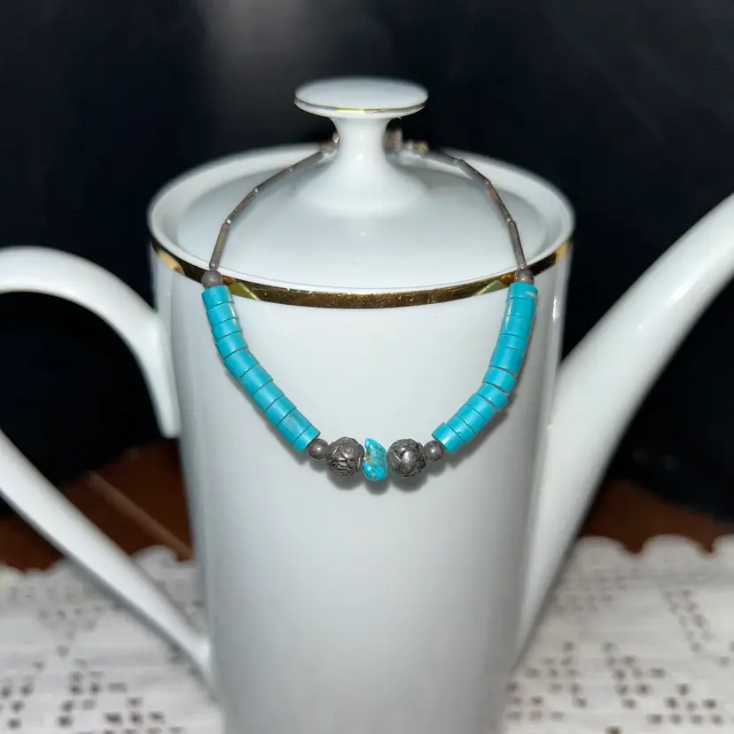 Vintage Southwestern Or Native American-style Sterling And Turquoise Bracelet