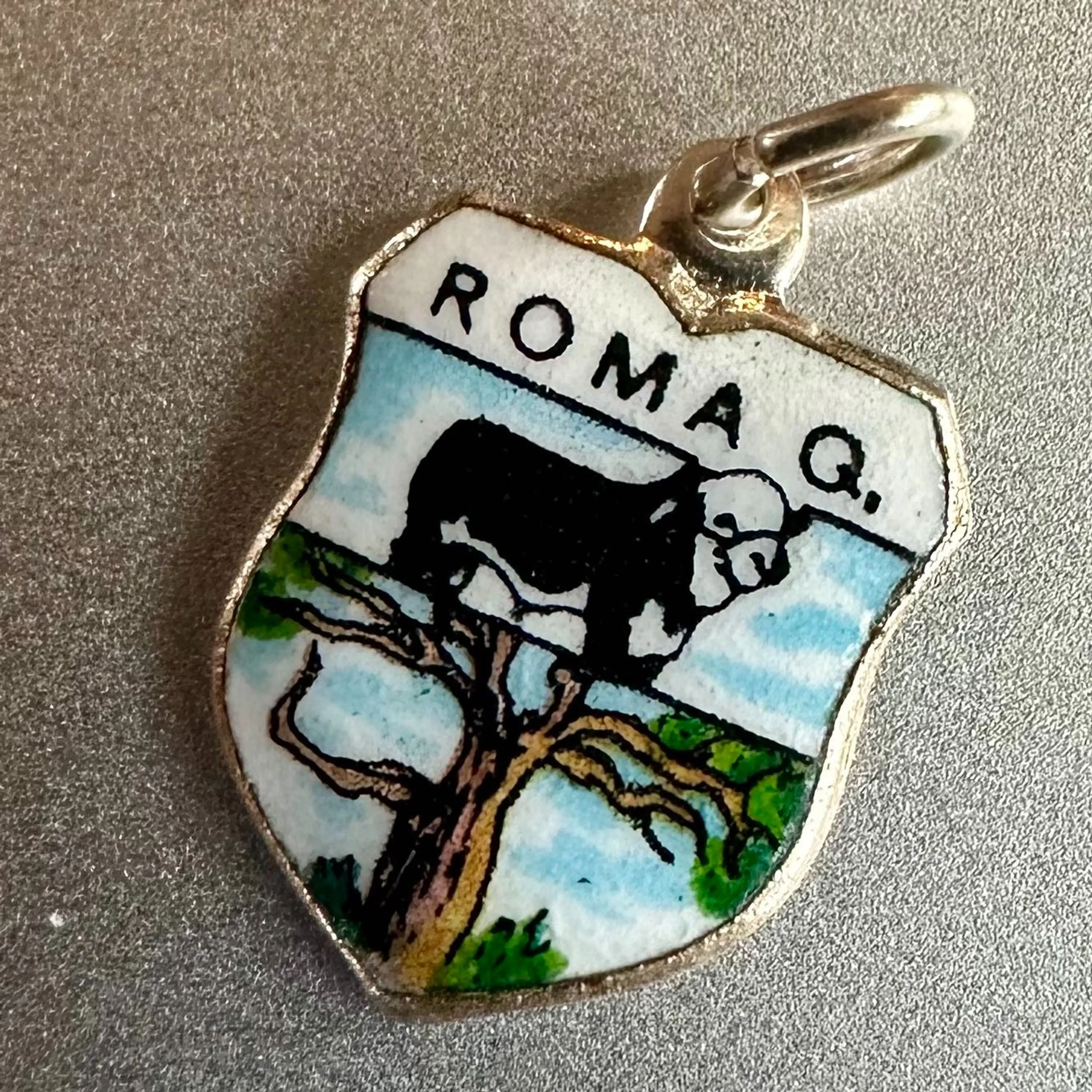 Australia - Roma Queensland - Vintage Enamel Souvenir Travel Shield Bracelet Charm - Silver Plate