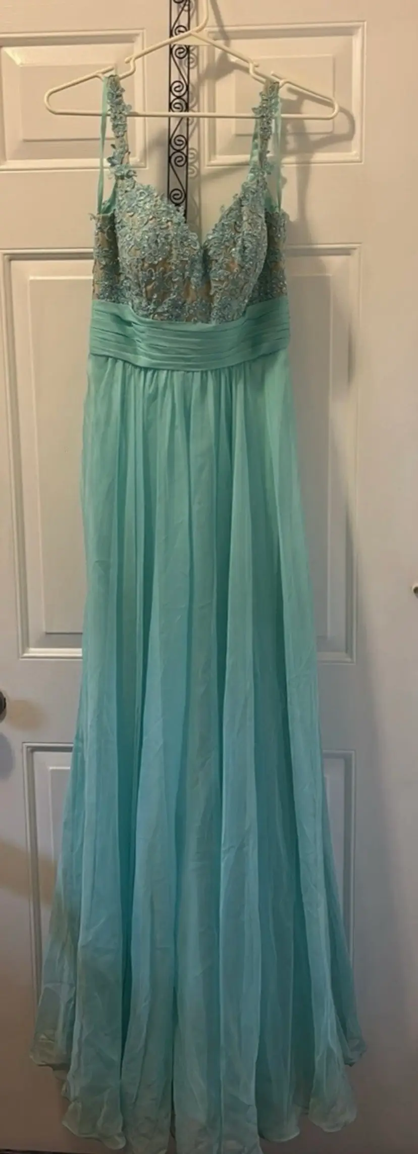 La Femme Mint green Prom Gown - Size 4