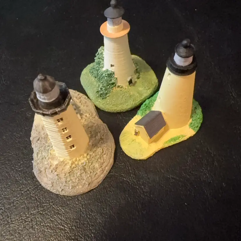 049. Lenox Thimbles Light Houses